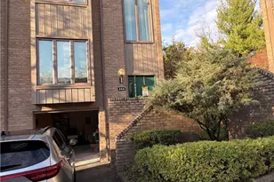 264 Elm Ct, Ross Twp, PA 15237 - Photo 3