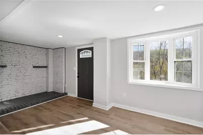 2738 Robertson Ave, Baldwin Twp, PA 15226 - Photo 3