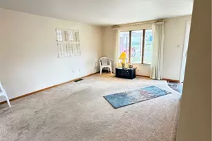 432 Violet Dr, Lower Burrell, PA 15068 - Photo 13