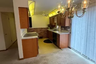 432 Violet Dr, Lower Burrell, PA 15068 - Photo 5