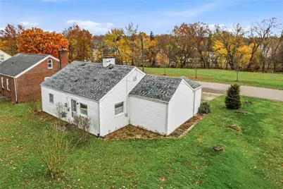 1122 Memorial Blvd, Sharon, PA 16146 - Photo 9