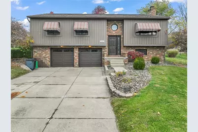 129 Beachmont Dr, Chippewa Township, PA 15010 - Photo 1