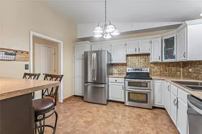 129 Beachmont Dr, Chippewa Township, PA 15010 - Photo 13