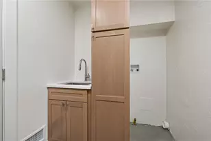 909 North Ave, Verona, PA 15147 - Photo 11