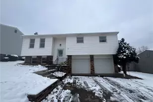 2279 Lancelot Dr, North Huntingdon, PA 15642 - Photo 31