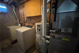 2279 Lancelot Dr, North Huntingdon, PA 15642 - Photo 27