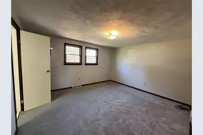 2279 Lancelot Drive, North Huntingdon, PA 15642 - Photo 17