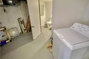 1812 Cecil St, Pittsburgh, PA 15215 - Photo 19