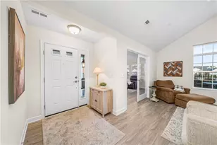 6111 Heatherfield Ct, Lancaster Township, PA 16037 - Photo 9