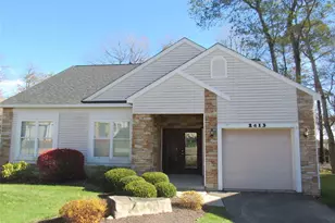 2413 S Ridge Pl, Hidden Valley, PA 15502 - Photo 1