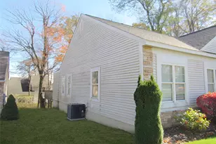 2413 S Ridge Pl, Hidden Valley, PA 15502 - Photo 3