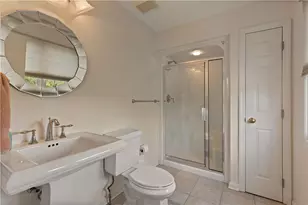 88 Waterfront Dr, Washington's Landing, PA 15222 - Photo 29