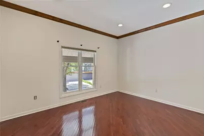 88 Waterfront Dr, Washington's Landing, PA 15222 - Photo 15