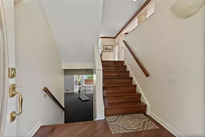 88 Waterfront Dr, Washington's Landing, PA 15222 - Photo 3