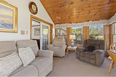 801 Redstone Dr, Pittsburgh, PA 15101 - Photo 17