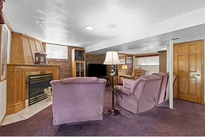 801 Redstone Dr, Pittsburgh, PA 15101 - Photo 29