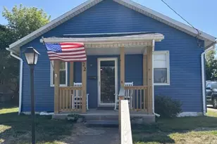 722 Chestnut St, New Castle, PA 16101 - Photo 1