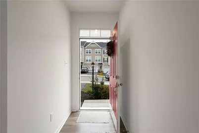 108 Sweetwater Dr, Moon/Crescent Twp, PA 15108 - Photo 3