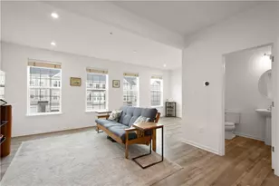 108 Sweetwater Dr, Moon/Crescent Twp, PA 15108 - Photo 7