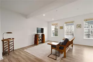 108 Sweetwater Dr, Moon/Crescent Twp, PA 15108 - Photo 5