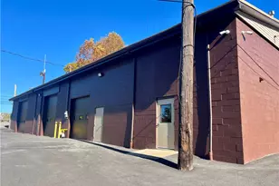 105 Entrance Dr, Pittsburgh, PA 15068 - Photo 1