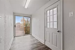 410 Hays Ave, Pittsburgh, PA 15210 - Photo 13