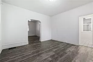 410 Hays Ave, Pittsburgh, PA 15210 - Photo 7