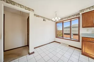 806 Golfview Dr, Elizabeth Twp/Boro, PA 15135 - Photo 15