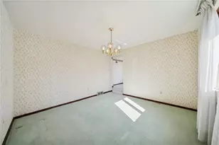 806 Golfview Dr, Elizabeth Twp/Boro, PA 15135 - Photo 11