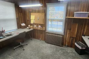 315 Fountain Ave, Ellwood City, PA 16117 - Photo 15