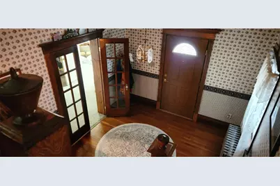 315 Fountain Avenue, Ellwood City, PA 16117 - Photo 5