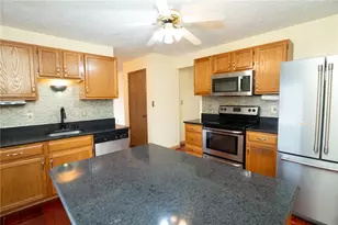 7324 Green Meadow Dr, Imperial, PA 15126 - Photo 5