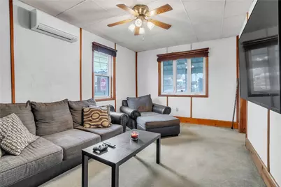 2101 Walnut Dr, Derry Township, PA 15650 - Photo 5