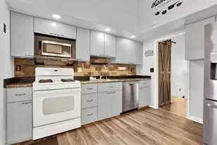 90 Beechwood Dr, Salem Township, PA 15601 - Photo 9