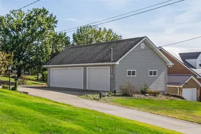 1116 Martin Dr, Canonsburg, PA 15317 - Photo 3