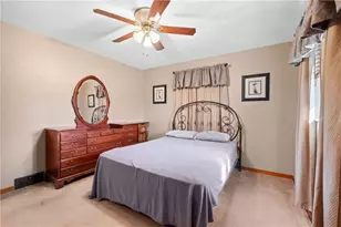 1116 Martin Dr, Canonsburg, PA 15317 - Photo 17