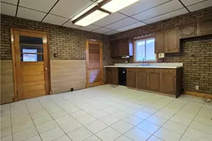 63 W Main St, Cowanshanock Township, PA 16263 - Photo 11