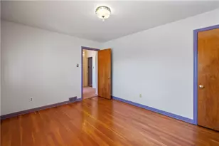 1751 Helen Dr, Pittsburgh, PA 15216 - Photo 21