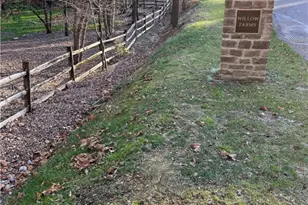 120 Willow Farms Ct, Pittsburgh, PA 15238 - Photo 1