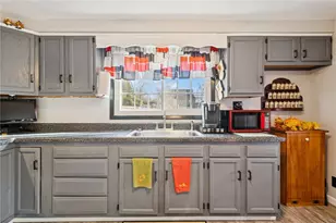 217 Coulter Rd, White Oak, PA 15131 - Photo 7