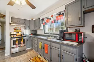 217 Coulter Rd, White Oak, PA 15131 - Photo 9