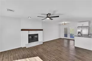 206 Sandalwood Dr, Cranberry Township, PA 16066 - Photo 5