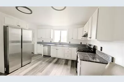 735 Boquet St, McKees Rocks, PA 15136 - Photo 9