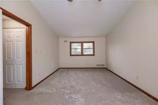 296 Lynn Ann, Pittsburgh, PA 15068 - Photo 23