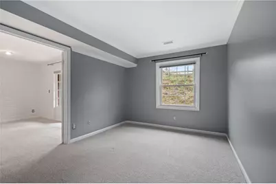 1060 Chatham Park Drive #E, Scott Township, PA 15216 - Photo 21