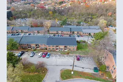 1060 Chatham Park Drive #E, Scott Township, PA 15216 - Photo 29