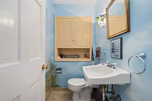 8 Dunmoyle Pl, Pittsburgh, PA 15217 - Photo 15