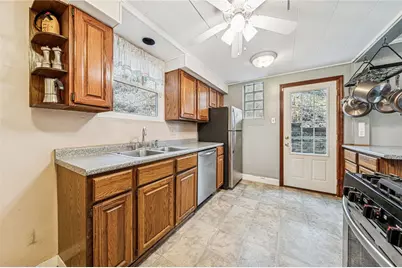 152 Fairfax Rd, Pittsburgh, PA 15221 - Photo 11