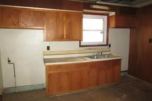 930 7th St, New Kensington, PA 15068 - Photo 7