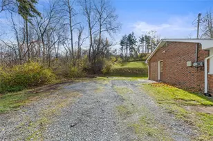 93 Stonesipher Rd, Oakdale, PA 15071 - Photo 33